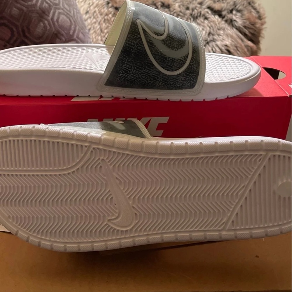 Women’s Nike slides